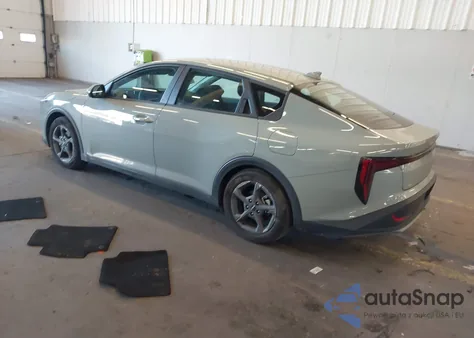 2025 Kia K4 Lxs из США, поврежденный, VIN 3KPFT4DE1SE099596